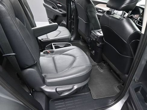 Used 2026 Toyota Grand Highlander Limited AWD/4WD image 46