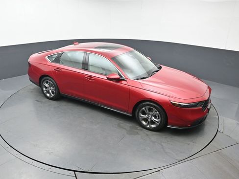 Certified 2023 Honda Accord EX image 42