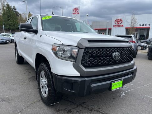 Used 2018 Toyota Tundra SR image 1