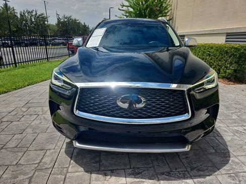 Used 2024 INFINITI QX50 Luxe w/ Accent Package FWD image 2