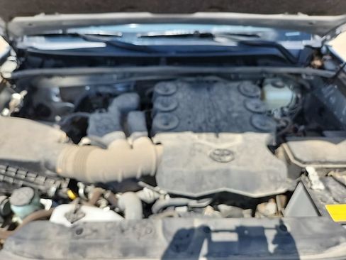Used 2019 Toyota 4Runner SR5 AWD/4WD image 44