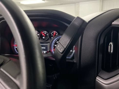 Used 2019 Chevrolet Silverado 1500 Custom Trail Boss w/ Custom Convenience Package AWD/4WD image 15