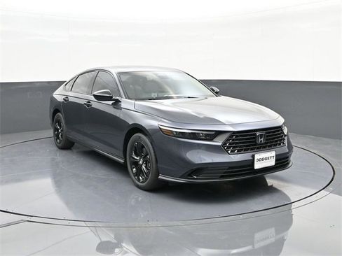 New 2025 Honda Accord SE image 19