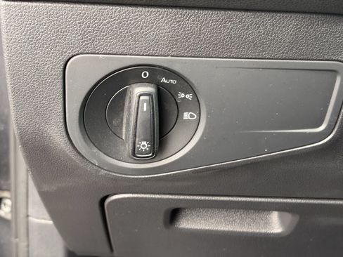 Used 2018 Volkswagen Tiguan S AWD/4WD image 14
