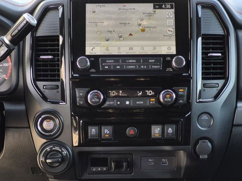 Used 2020 Nissan Titan PRO-4X w/ Pro-4x Convenience Package image 37