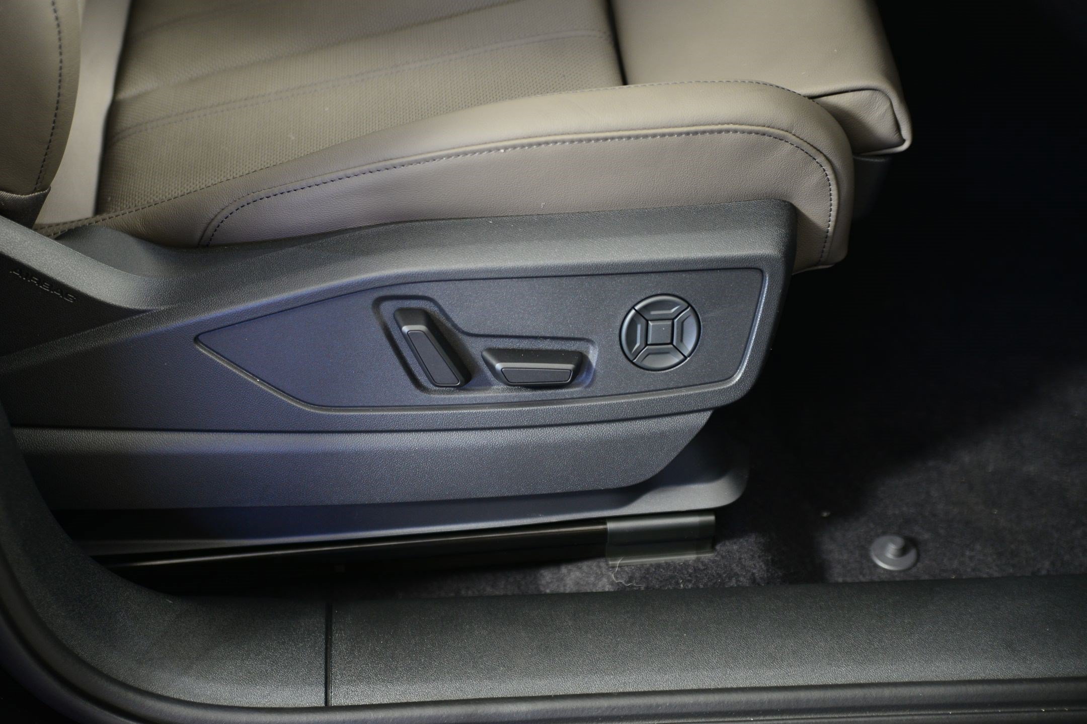 New 2025 Audi Q5 Premium Plus AWD/4WD image 10