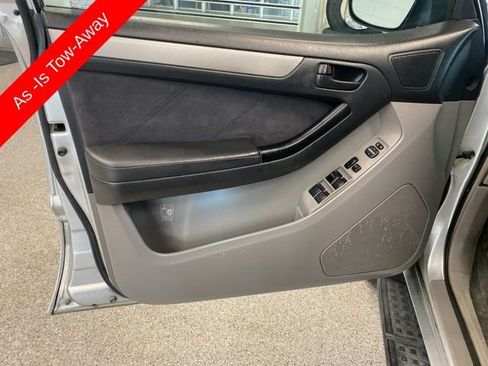 Used 2004 Toyota 4Runner Limited image 21