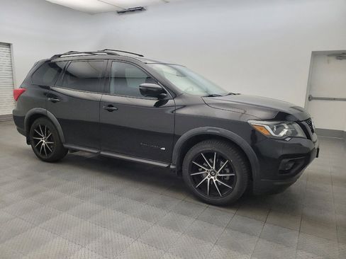 Used 2019 Nissan Pathfinder SL image 11