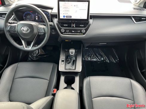 Certified 2026 Toyota Corolla Cross XLE w/ Convenience Package FWD image 18