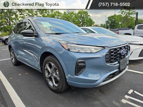 Used 2024 Ford Escape ST-Line w/ Tech Pack #1 AWD/4WD image 3