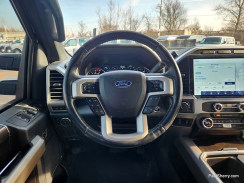 Used 2022 Ford F350 Lariat w/ Lariat Ultimate Package image 31