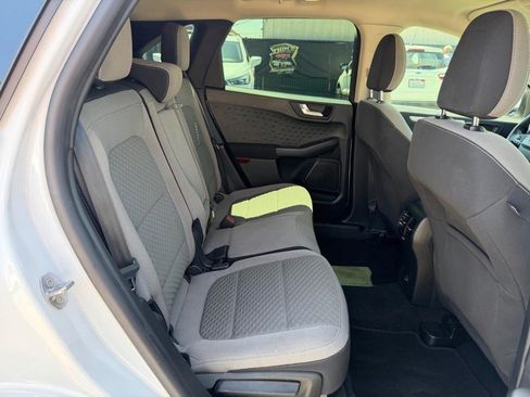 Used 2020 Ford Escape SE Sport FWD image 36