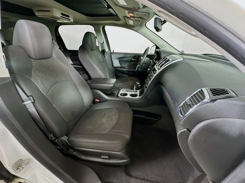 Used 2012 GMC Acadia SLE image 33