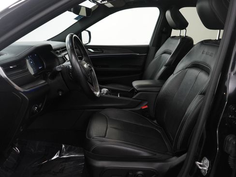 Used 2022 Jeep Grand Cherokee L Overland w/ MOPAR Finishing Package image 15