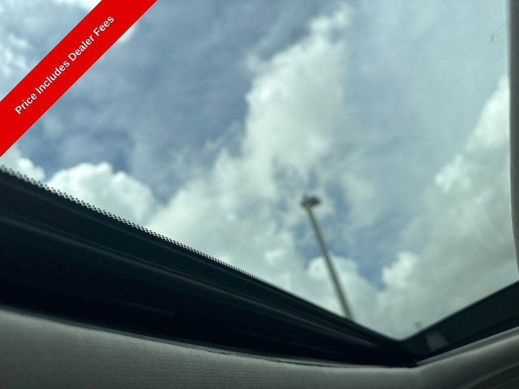 Used 2020 Acura TLX w/ Technology Package FWD image 7