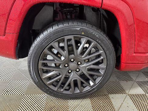 Used 2023 Jeep Compass Limited image 26