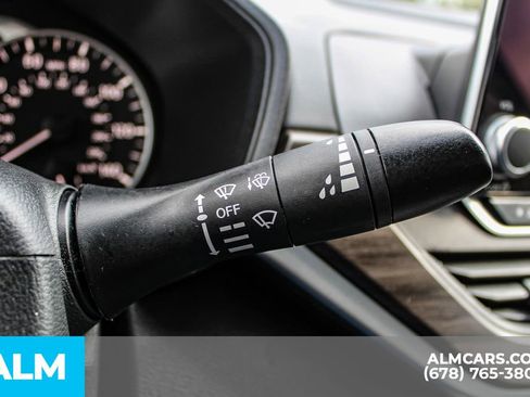 Used 2025 Nissan Altima 2.5 SV image 29