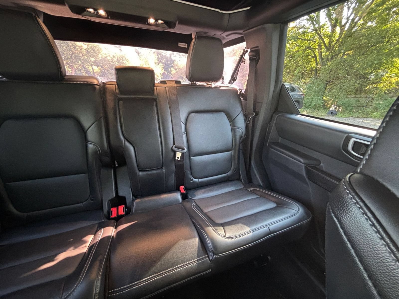 Used 2026 Ford Bronco Outer Banks AWD/4WD image 38