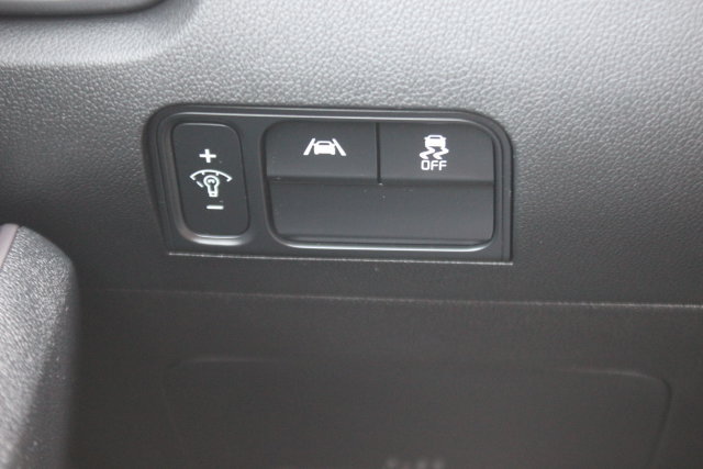 Used 2023 Kia Sorento LX AWD/4WD image 16