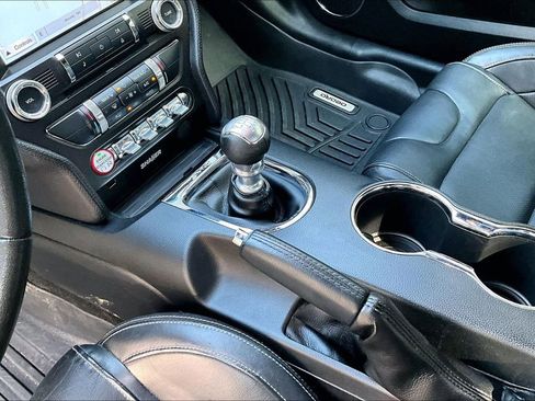 Used 2017 Ford Mustang GT Premium RWD image 18
