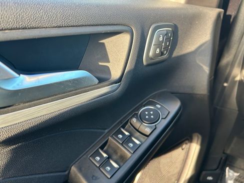 Used 2024 Ford Escape Platinum image 23