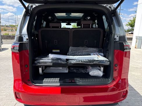New 2025 Volkswagen ID. Buzz Pro S Plus AWD/4WD image 28