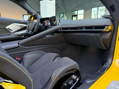 Used 2026 Chevrolet Corvette ZR1 w/ ZR1 Carbon Fiber Aero Package image 44