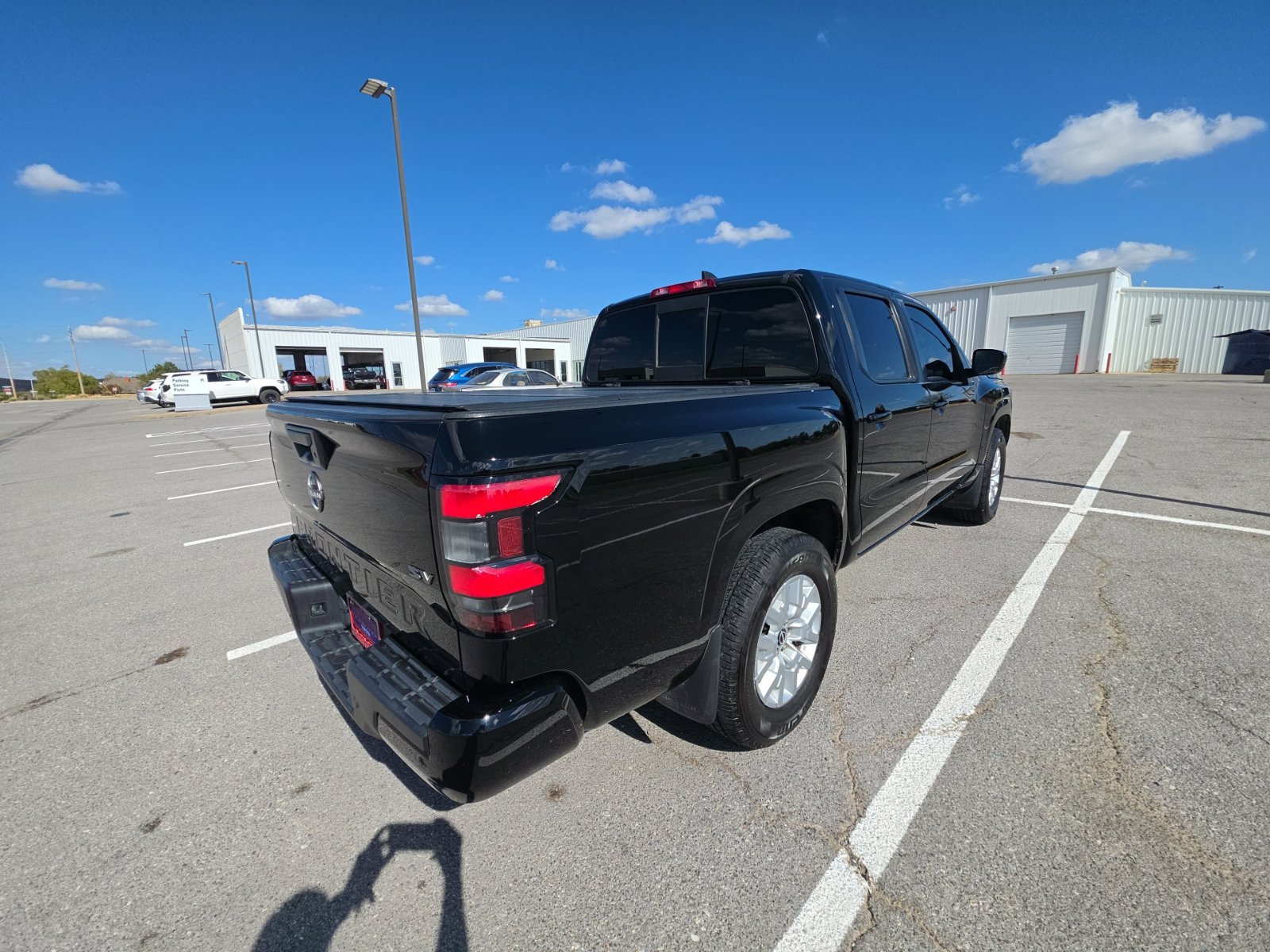 Used 2022 Nissan Frontier SV RWD image 7