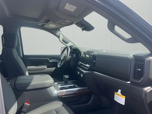 New 2026 GMC Sierra 1500 Elevation image 14