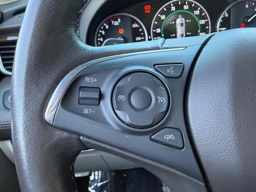Used 2017 Buick LaCrosse Preferred FWD image 17