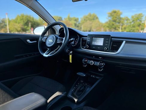 Used 2018 Kia Rio S image 17