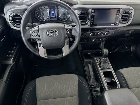 Certified 2023 Toyota Tacoma TRD Off-Road w/ Technology Package AWD/4WD image 4