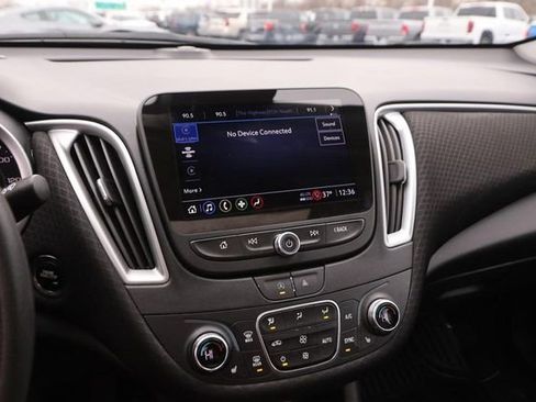 Used 2024 Chevrolet Malibu LT image 15