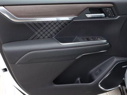 New 2026 GMC Acadia Denali AWD/4WD image 10