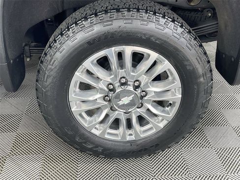 Used 2020 Chevrolet Silverado 2500 High Country w/ Safety Package II image 35