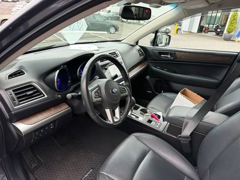 Used 2016 Subaru Outback 3.6R Limited AWD/4WD image 4