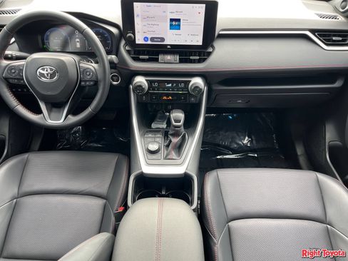 Used 2025 Toyota RAV4 XSE w/ Premium Package AWD/4WD image 18