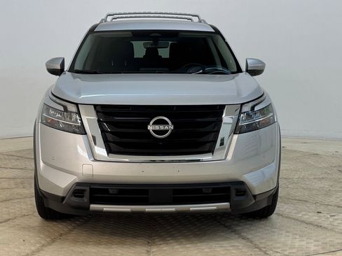 Used 2023 Nissan Pathfinder SL image 45