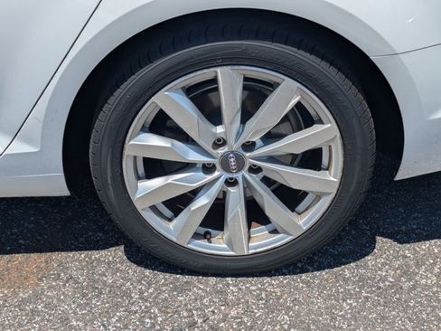 Used 2017 Audi A4 2.0T Ultra Premium w/ Convenience Package image 17