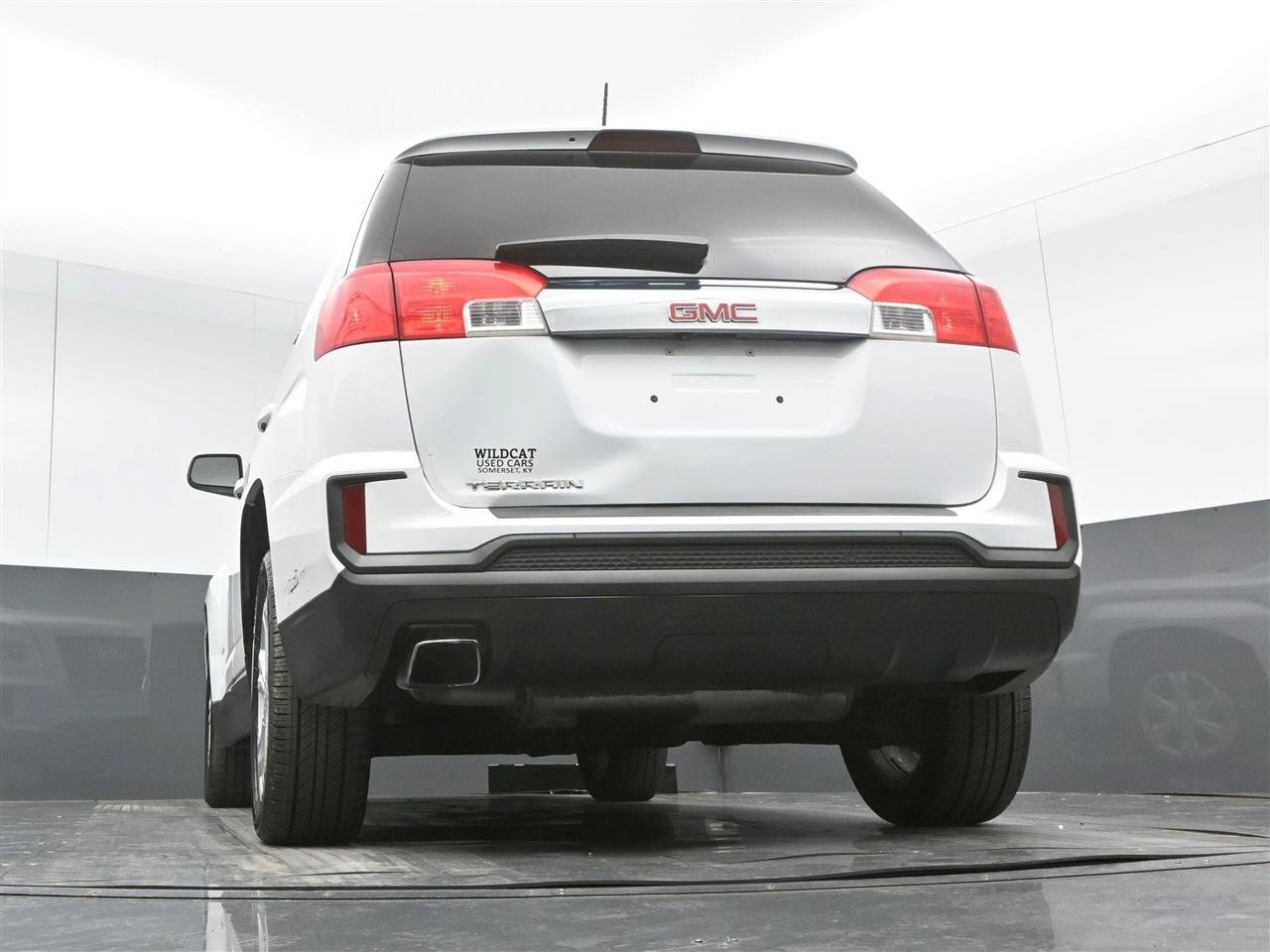 Used 2017 GMC Terrain SLE FWD image 34