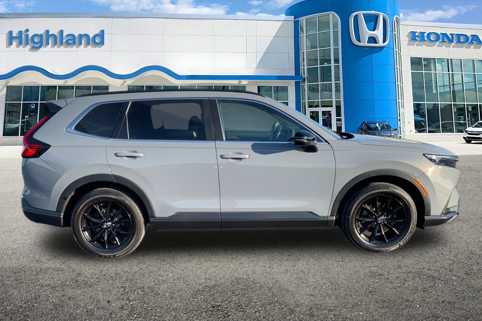 Used 2025 Honda CR-V Sport image 6