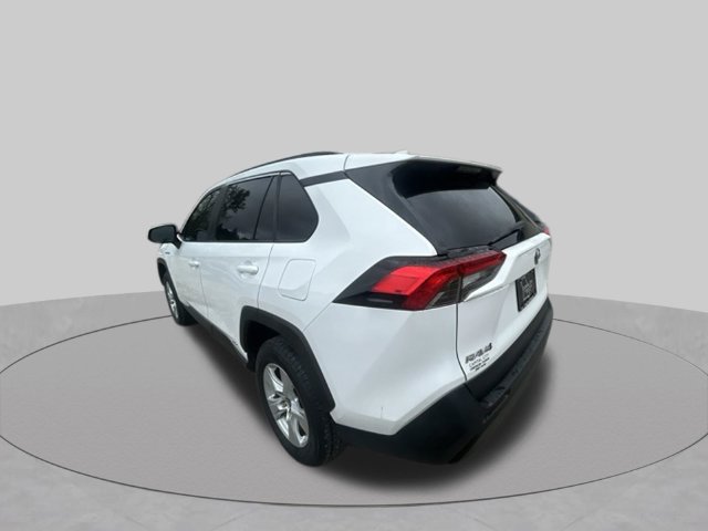 Used 2021 Toyota RAV4 XLE AWD/4WD image 5