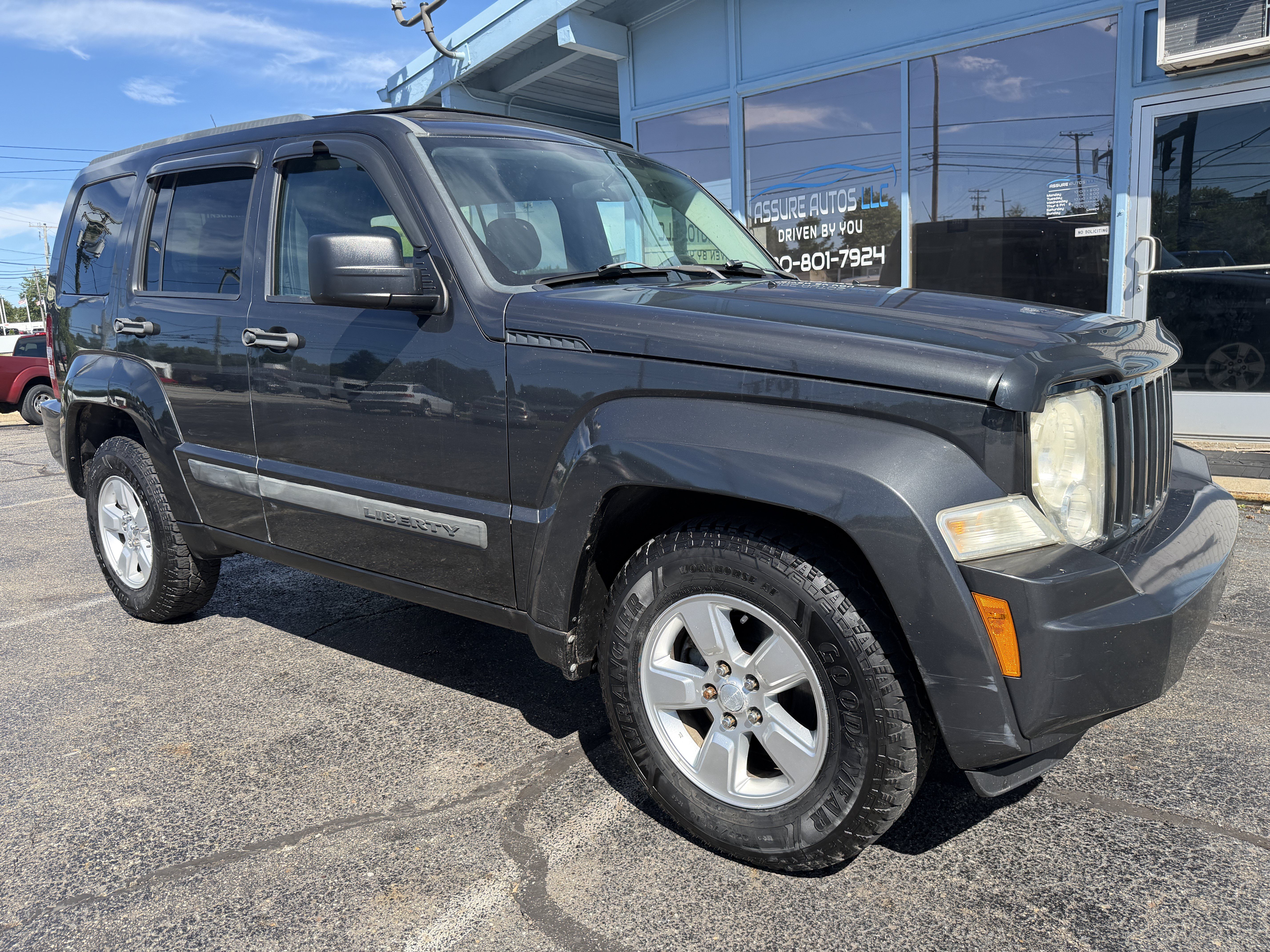 Used 2011 Jeep Liberty Sport w/ Popular Equipment Group AWD/4WD image 7