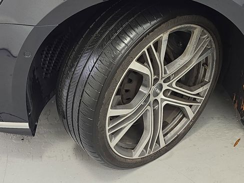 Used 2021 Audi A8 L 4.0T image 32