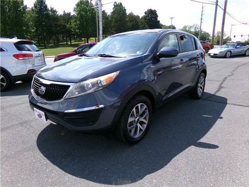 Used 2016 Kia Sportage LX AWD/4WD image 1