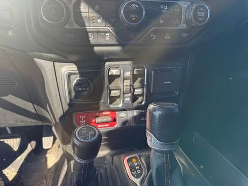 Used 2021 Jeep Gladiator Mojave image 21