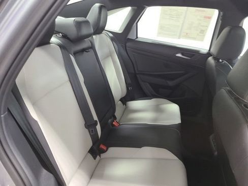 Used 2021 Volkswagen Jetta R-Line FWD image 18