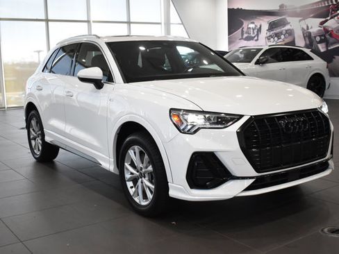 Used 2023 Audi Q3 2.0T Premium image 5