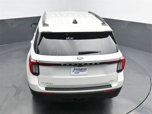 New 2025 Ford Explorer Active image 21