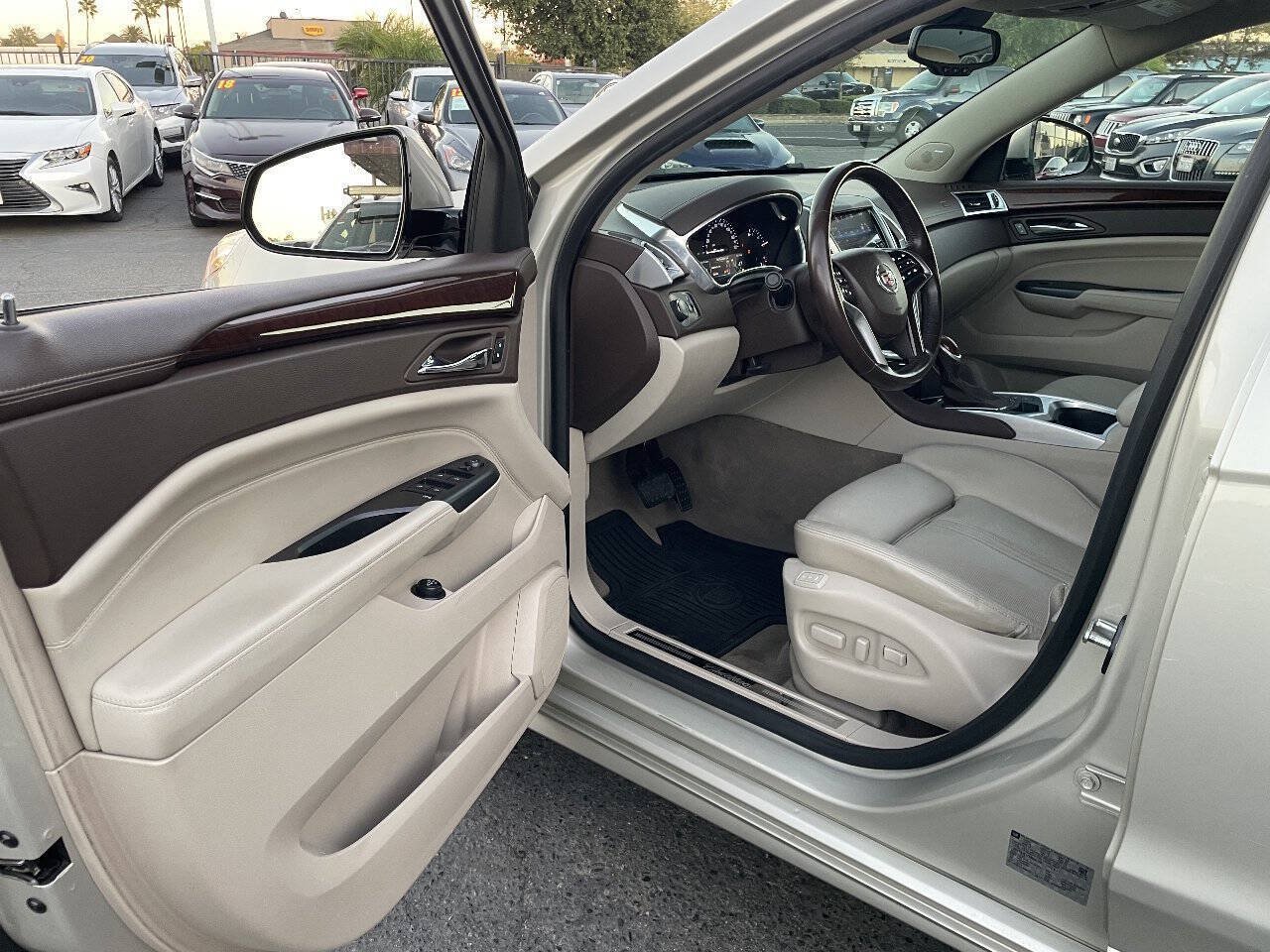 Used 2013 Cadillac SRX Premium AWD/4WD image 7